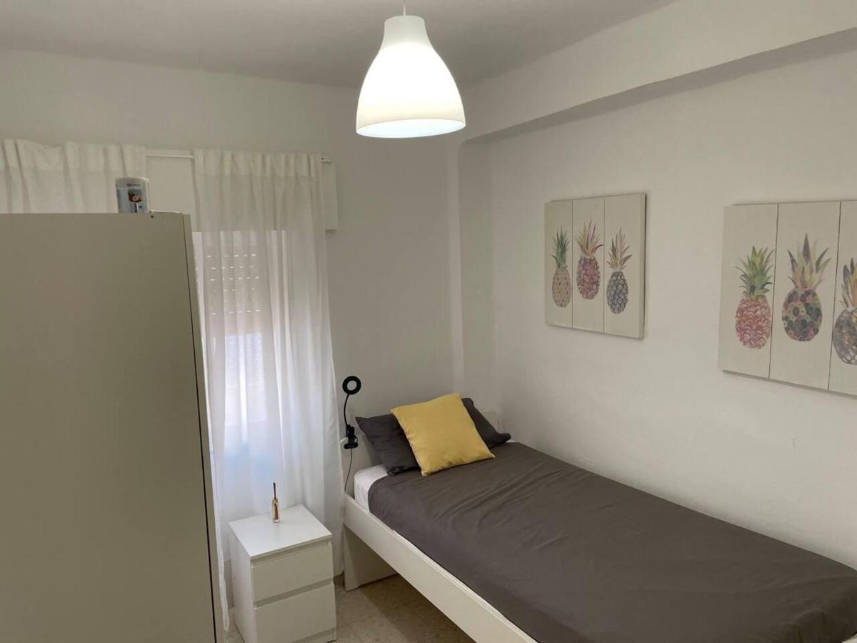 Renovated And Newly Furnished 3 Bedroom Apartment San Fernando Εξωτερικό φωτογραφία